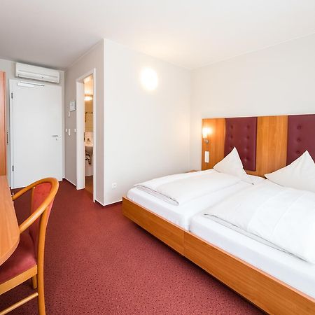 Hotel Restaurant Vater Rhein Woerth am Rhein Exteriör bild