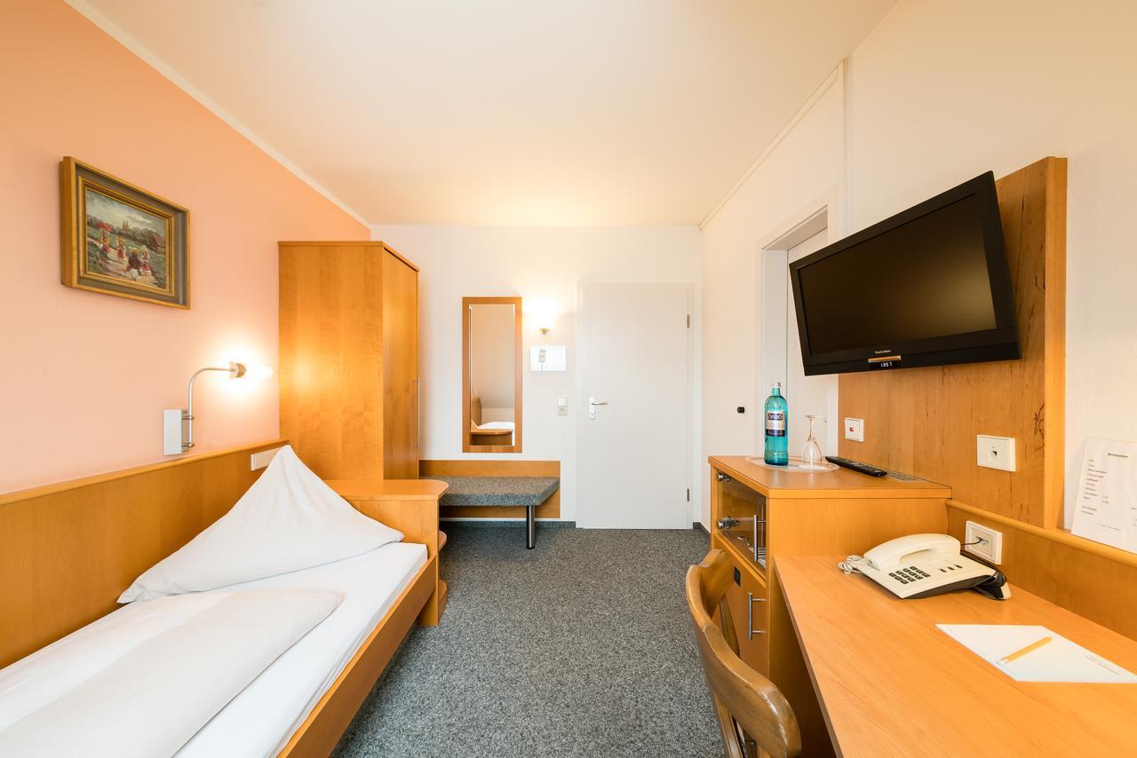 Hotel Restaurant Vater Rhein Woerth am Rhein Exteriör bild