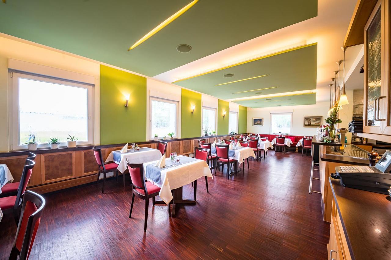 Hotel Restaurant Vater Rhein Woerth am Rhein Exteriör bild